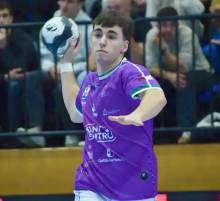 Sanicentro BM. Guadalajara caía con la cabeza alta en Irún 34-31 ante Bidasoa después de hacer un buen partido. Foto Arrate Morales. Sanicentro BM. Guadalajara caía con la cabeza alta en Irún 34-31 ante Bidasoa después de hacer un buen partido. Foto Arrate Morales 1