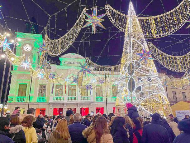 Foto: Yayo Ruiz/GUdiario. Navidad 2025 luces Plaza Mayor Foto Yayo Ruiz